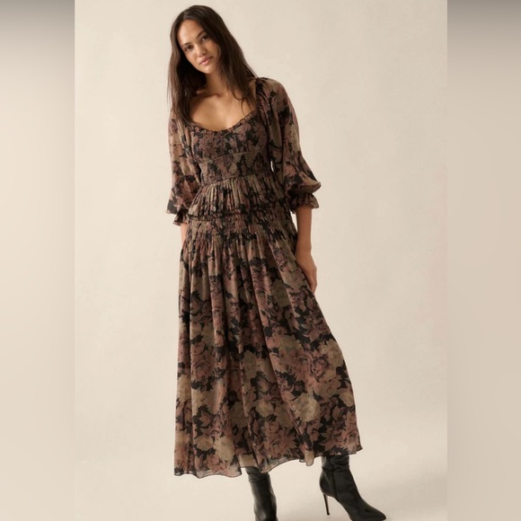 Promesa floral smocked maxi dress - Picture 2 of 5